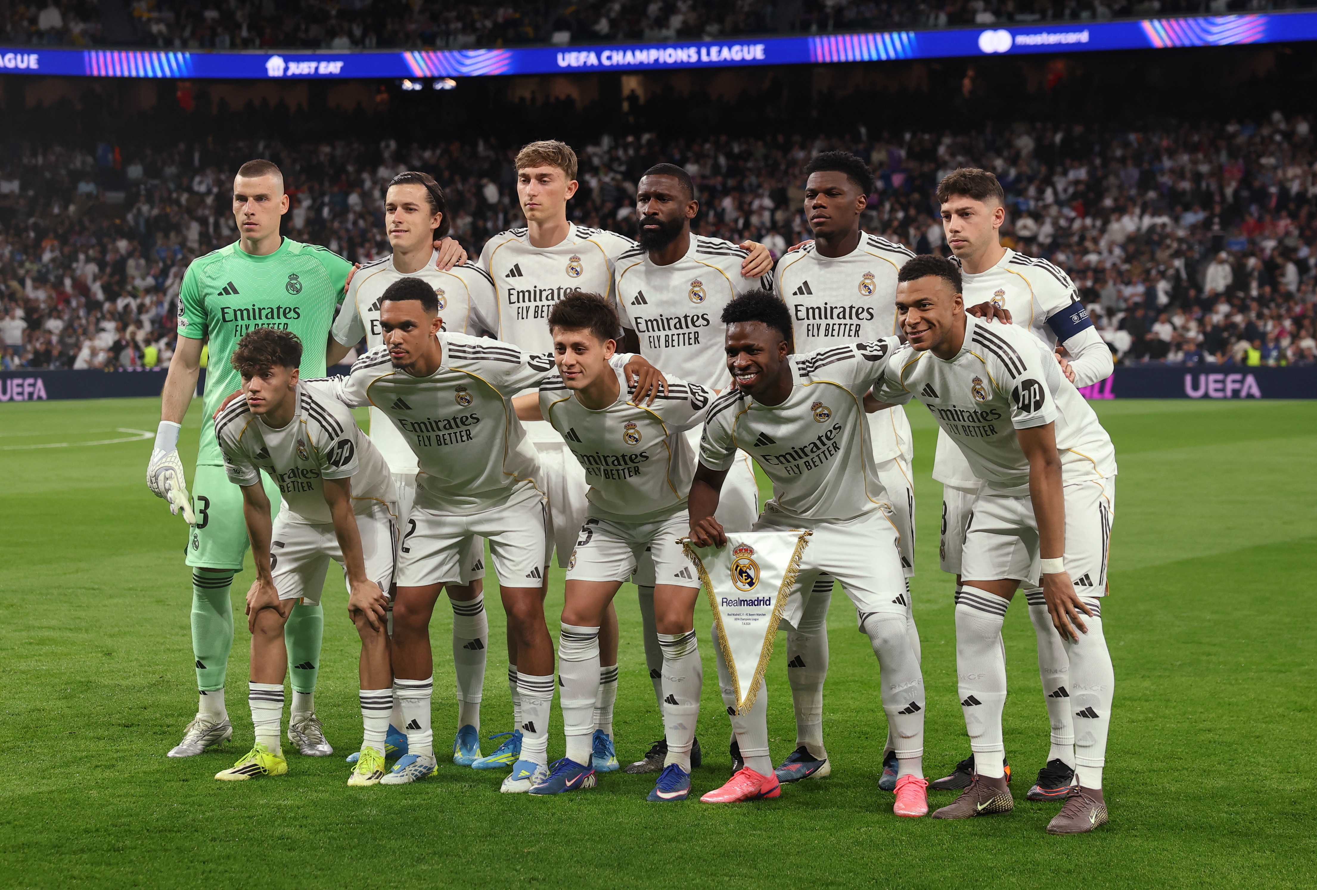 Diem tua cho Real Madrid truoc dai chien voi Bayern Munich hinh anh