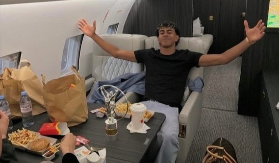 Cach Yamal tan huong chien thang hinh anh