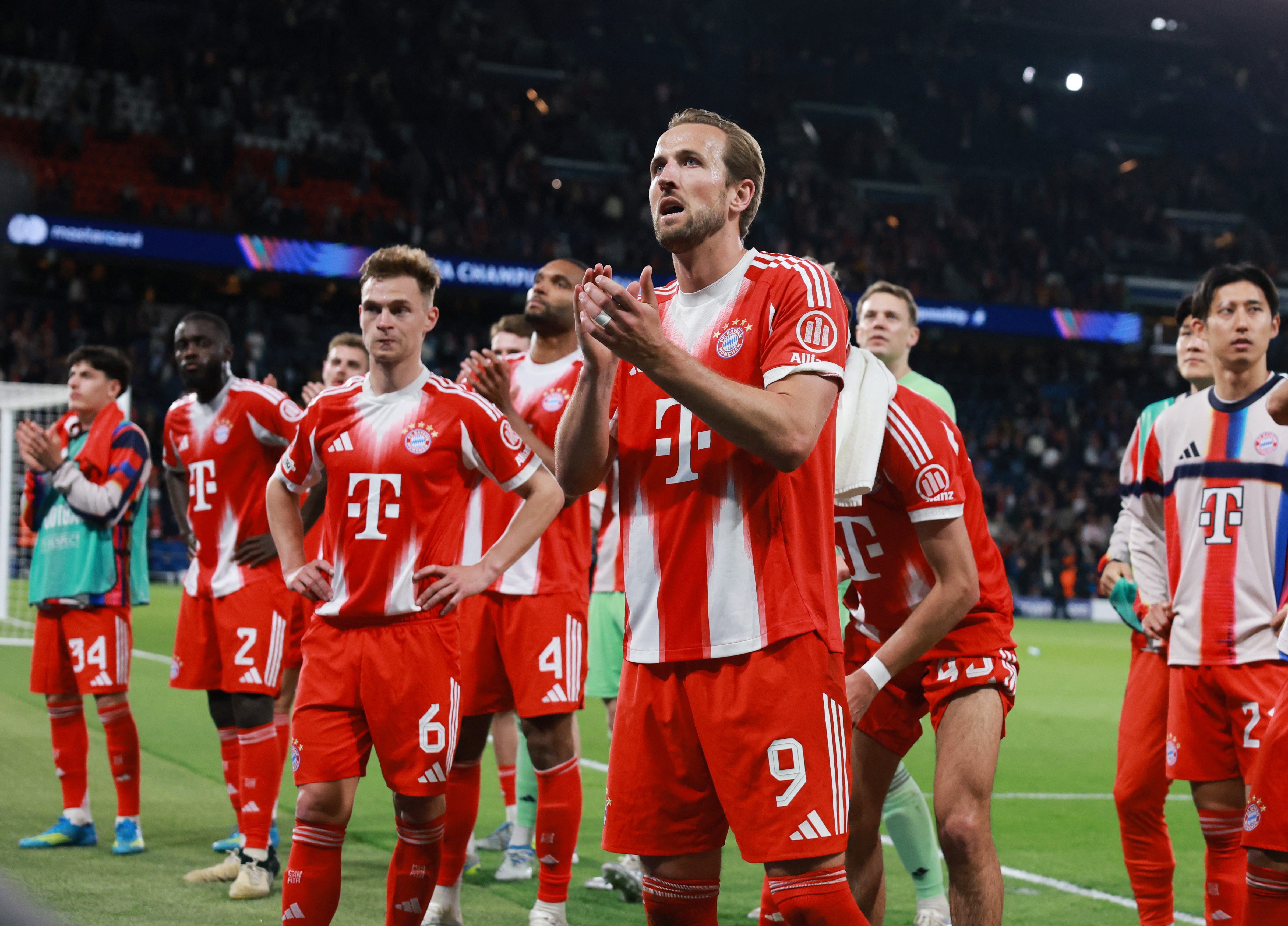 Du that bai, Bayern Munich van co ly do de tu tin hinh anh