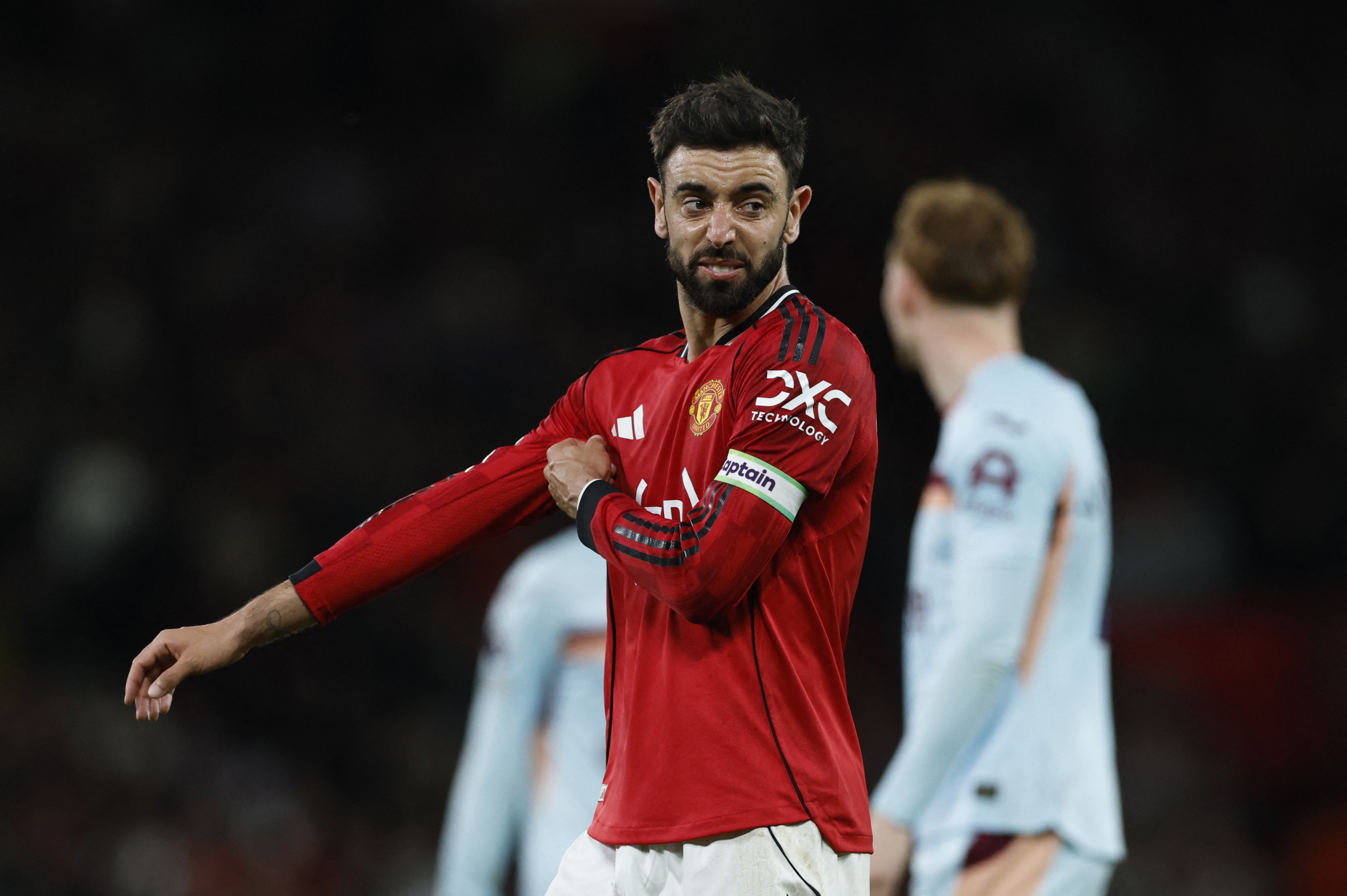 MU quyet giu Bruno Fernandes hinh anh