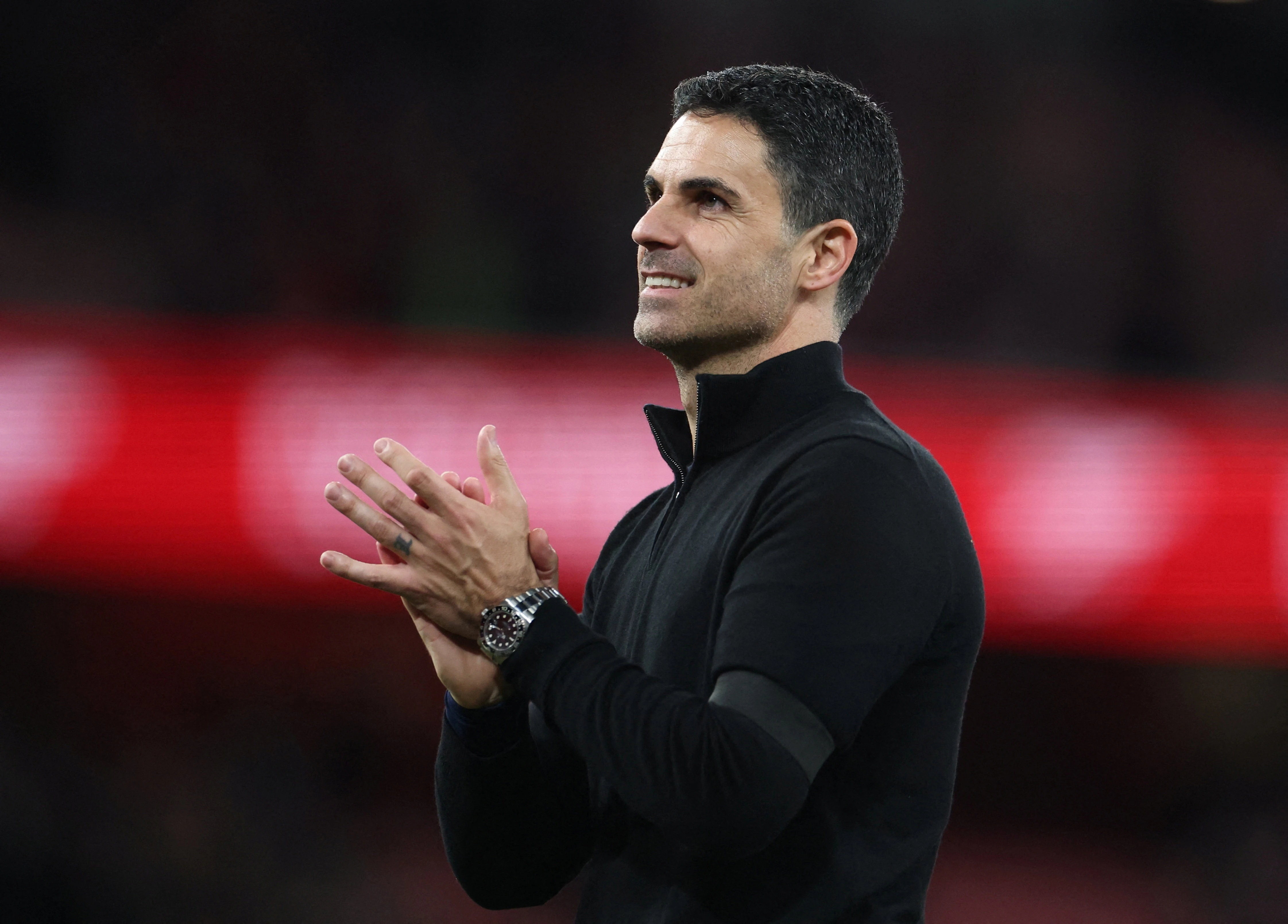 CDV Arsenal mo hoi sau chien thang truoc Burnley hinh anh