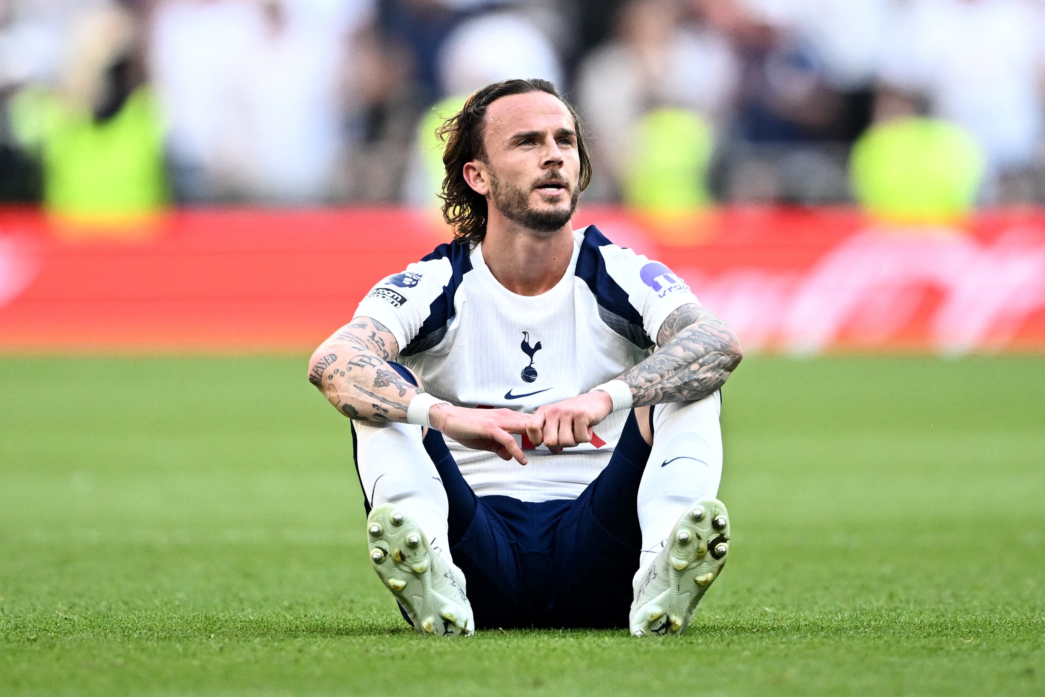 Tottenham dang tra gia vi chinh san nha qua 'xin' hinh anh