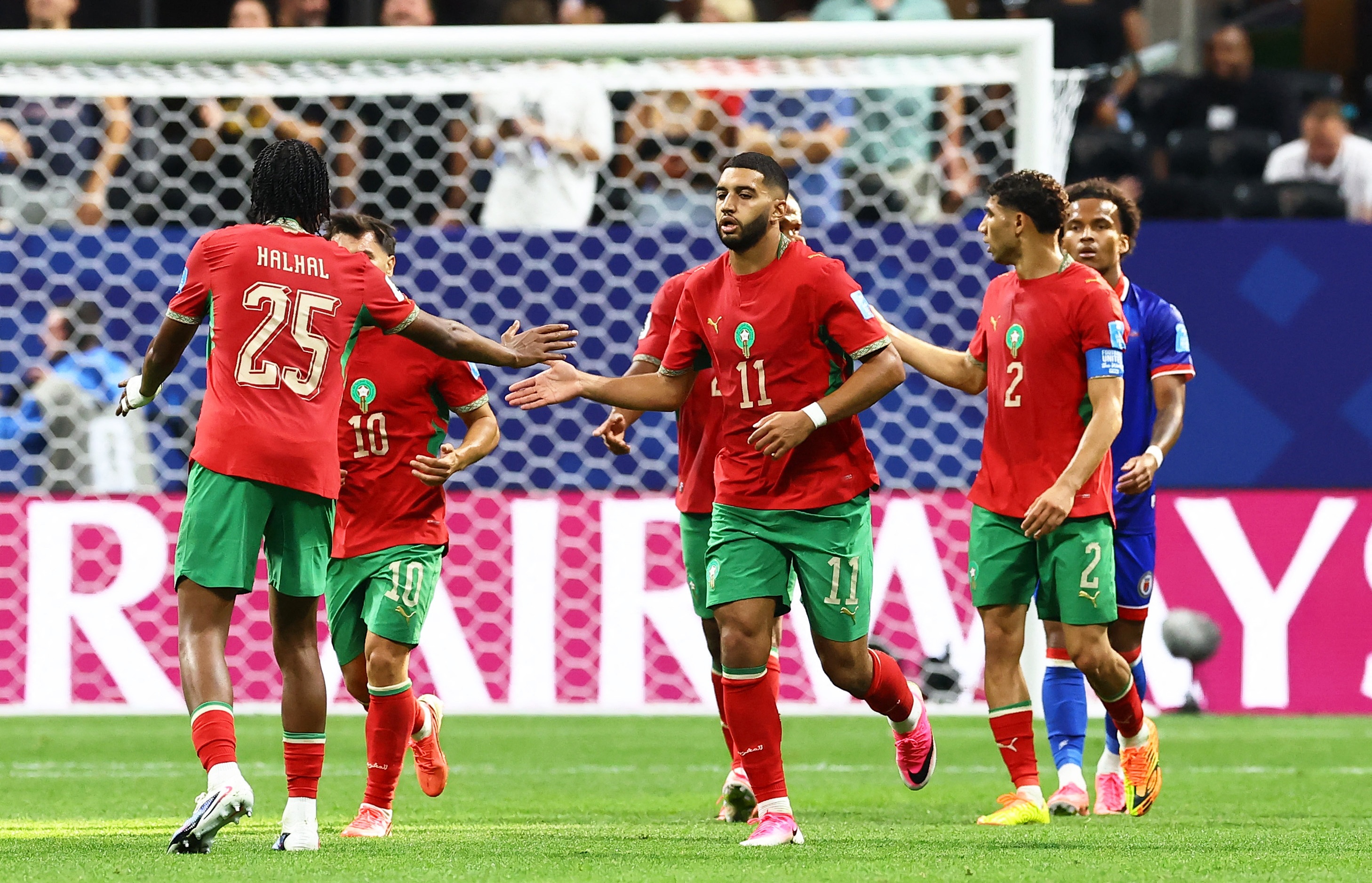 Morocco go hoa 2-2 hinh anh