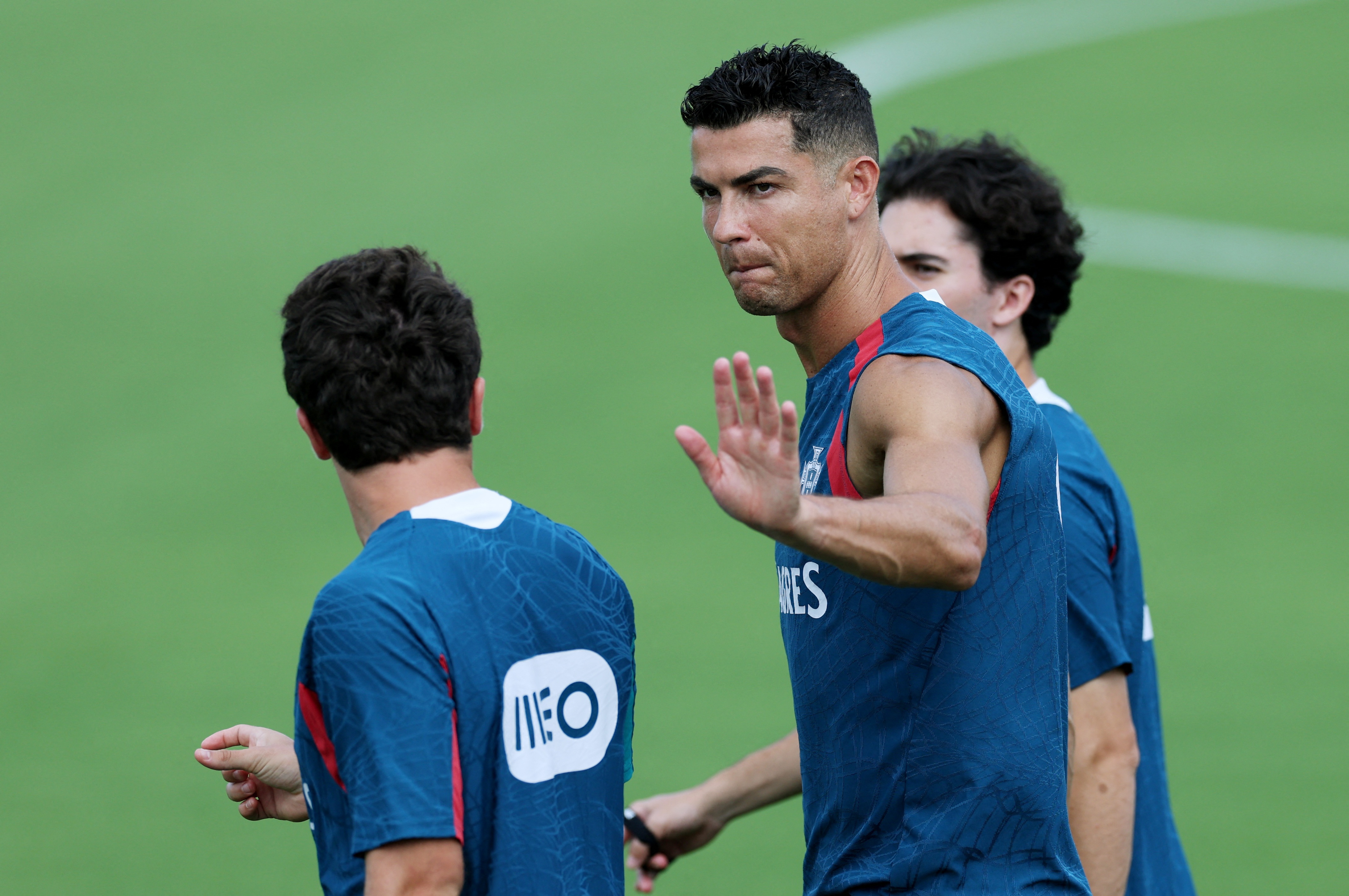 Khoanh khac hai huoc cua Ronaldo hinh anh