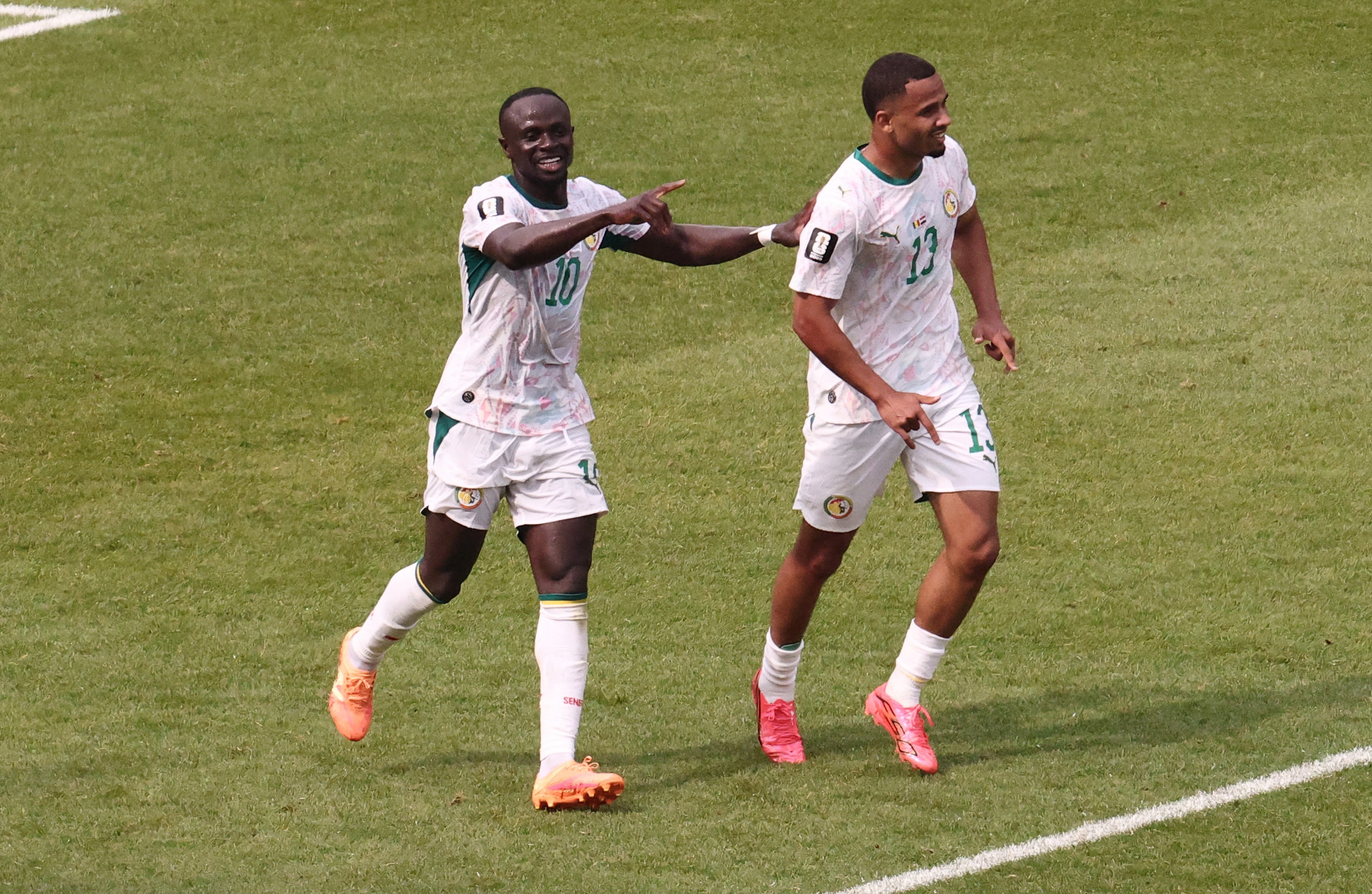 Senegal an dinh chien thang 5-0 hinh anh