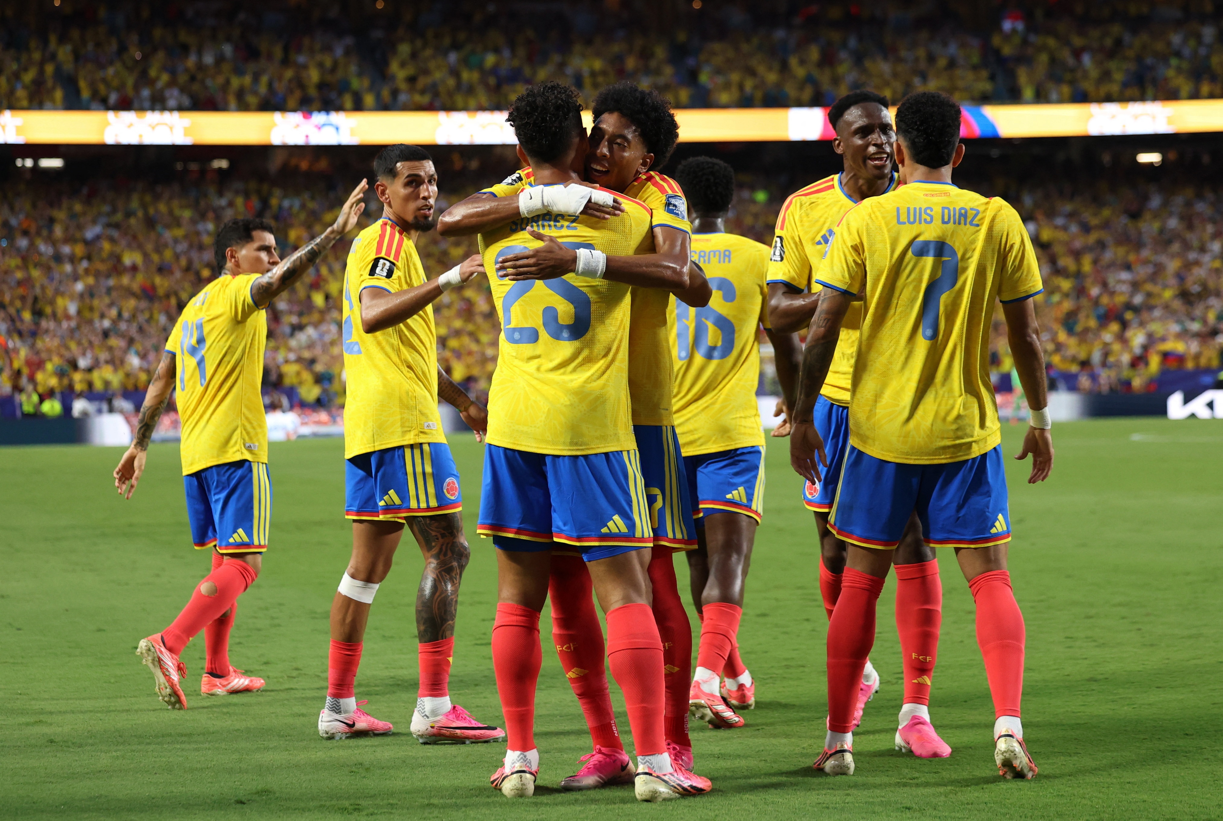 Colombia mo ty so 1-0 truoc Ghana hinh anh