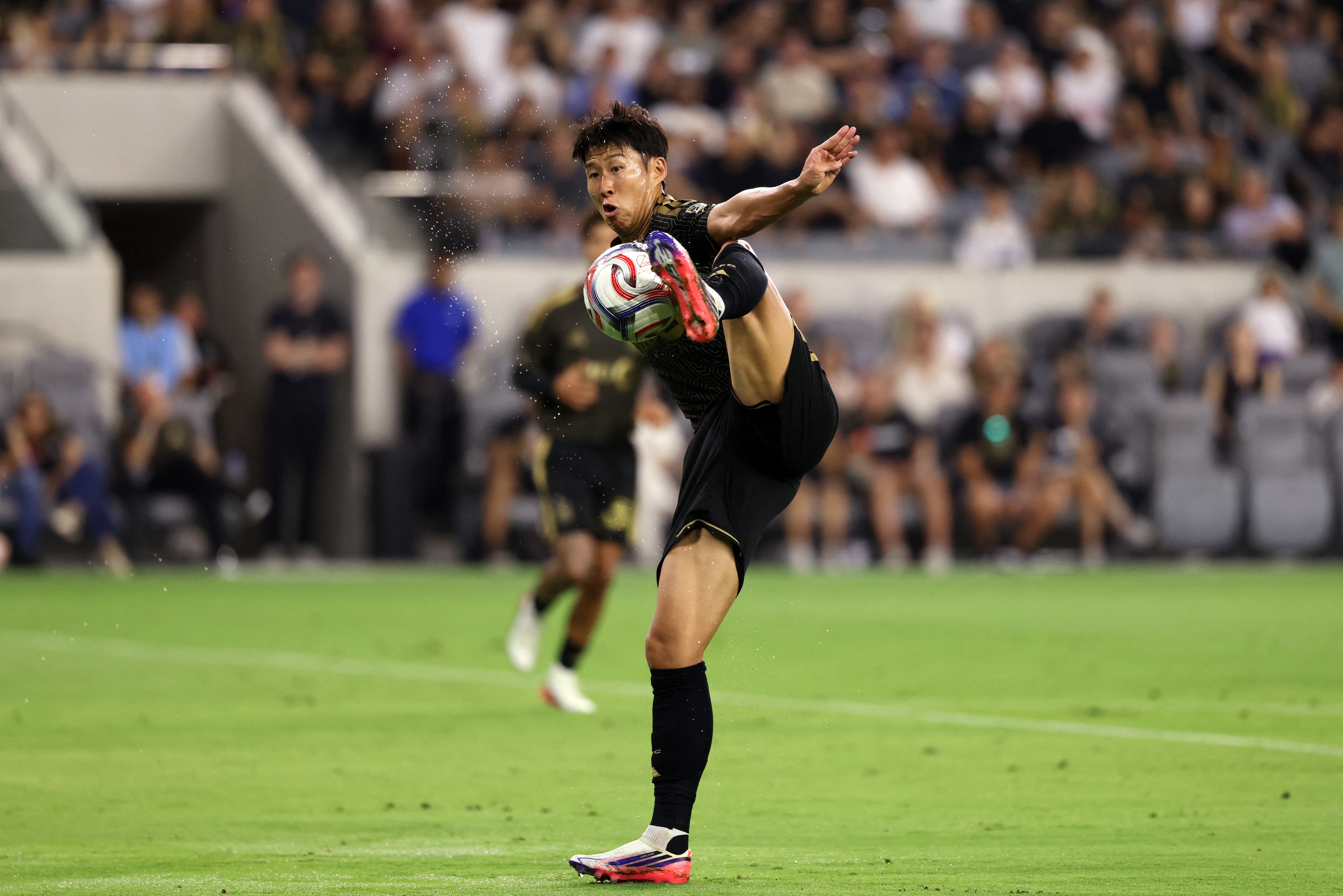 Son Heung-min tiếp tục tỏa sáng tại MLS