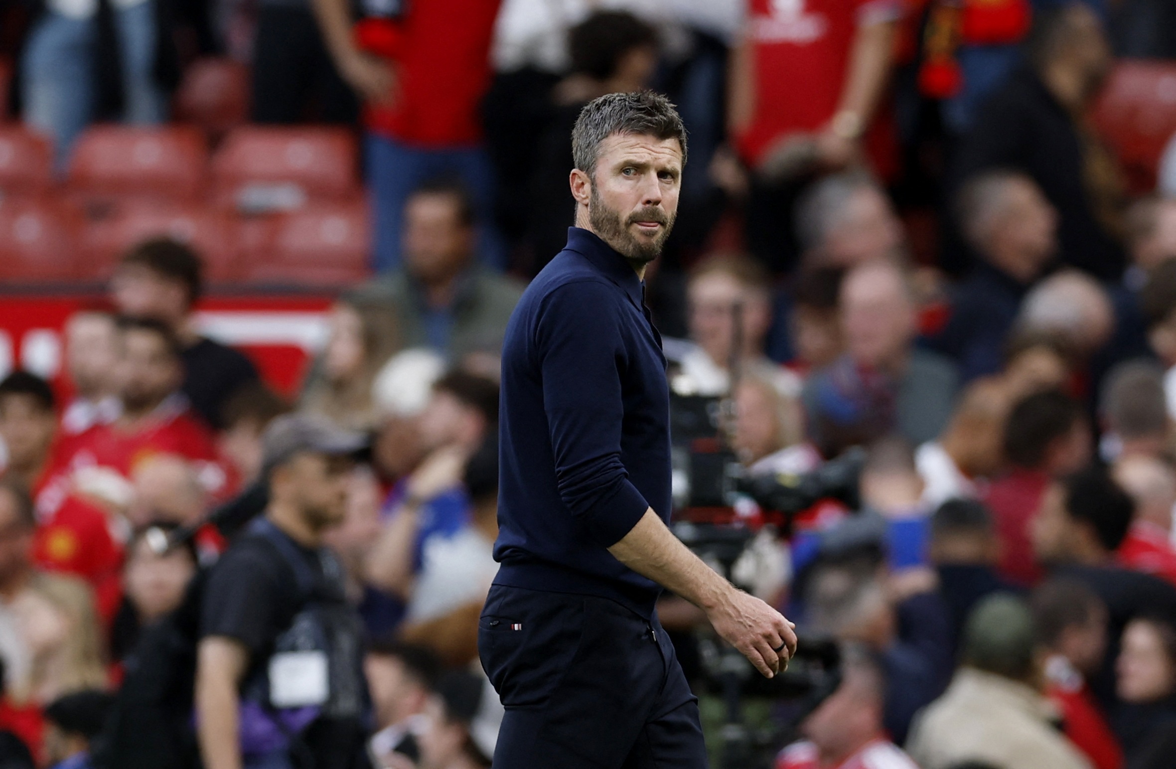 HLV Michael Carrick nghẹn ngào phỏng vấn
