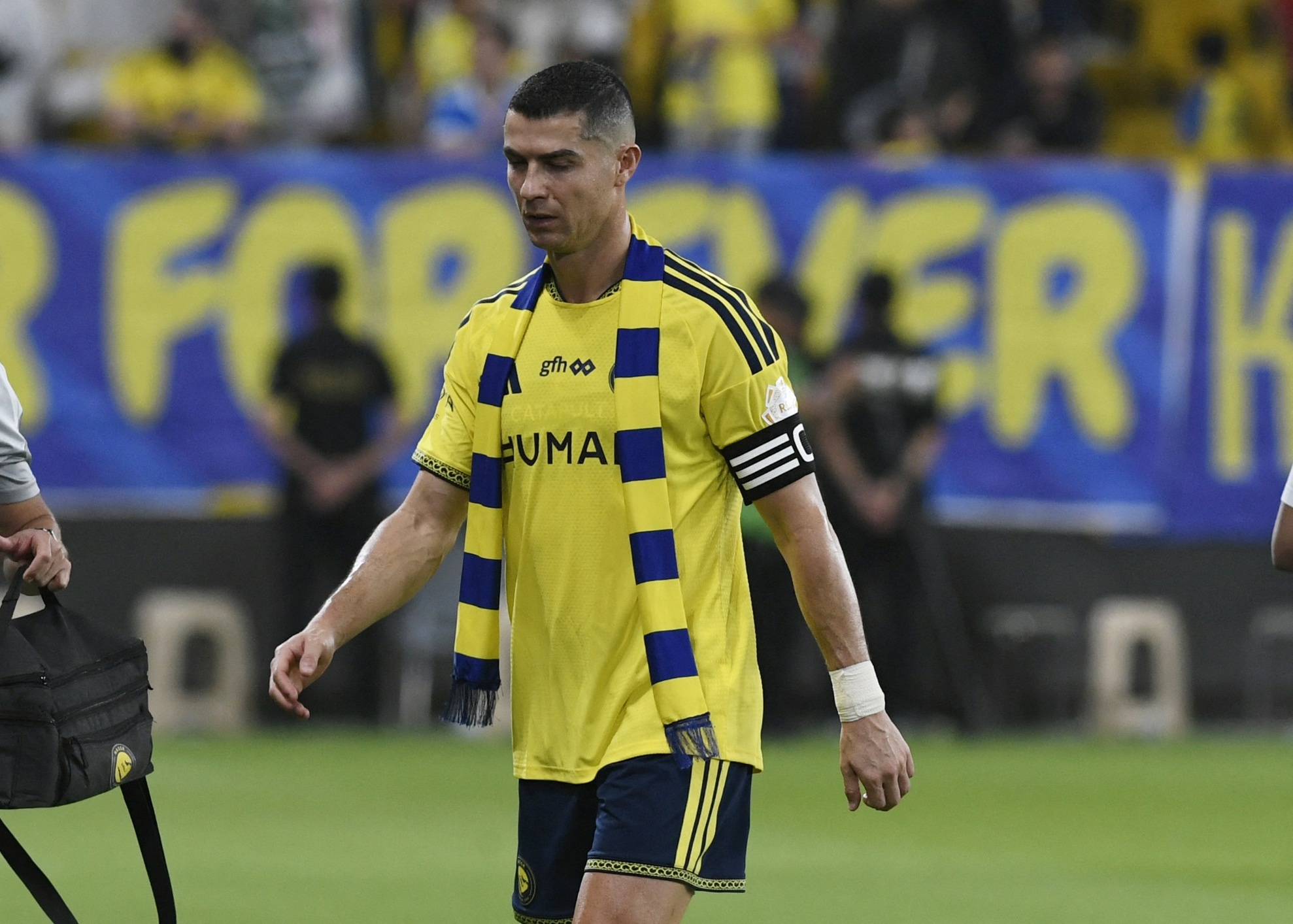 Pha bỏ lỡ khó tin của Ronaldo