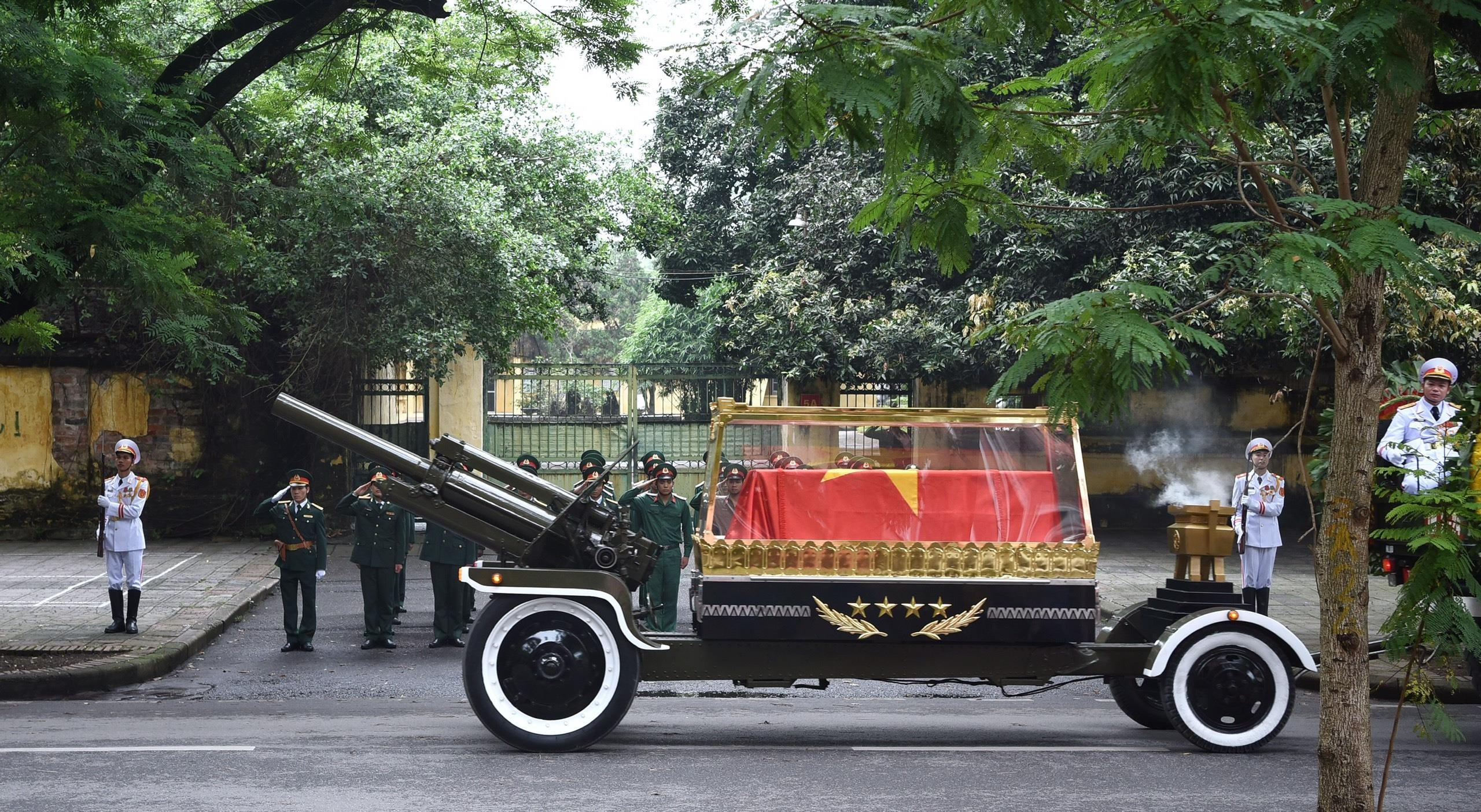 Quoc tang nguyen Chu tich nuoc Le Duc Anh anh 7