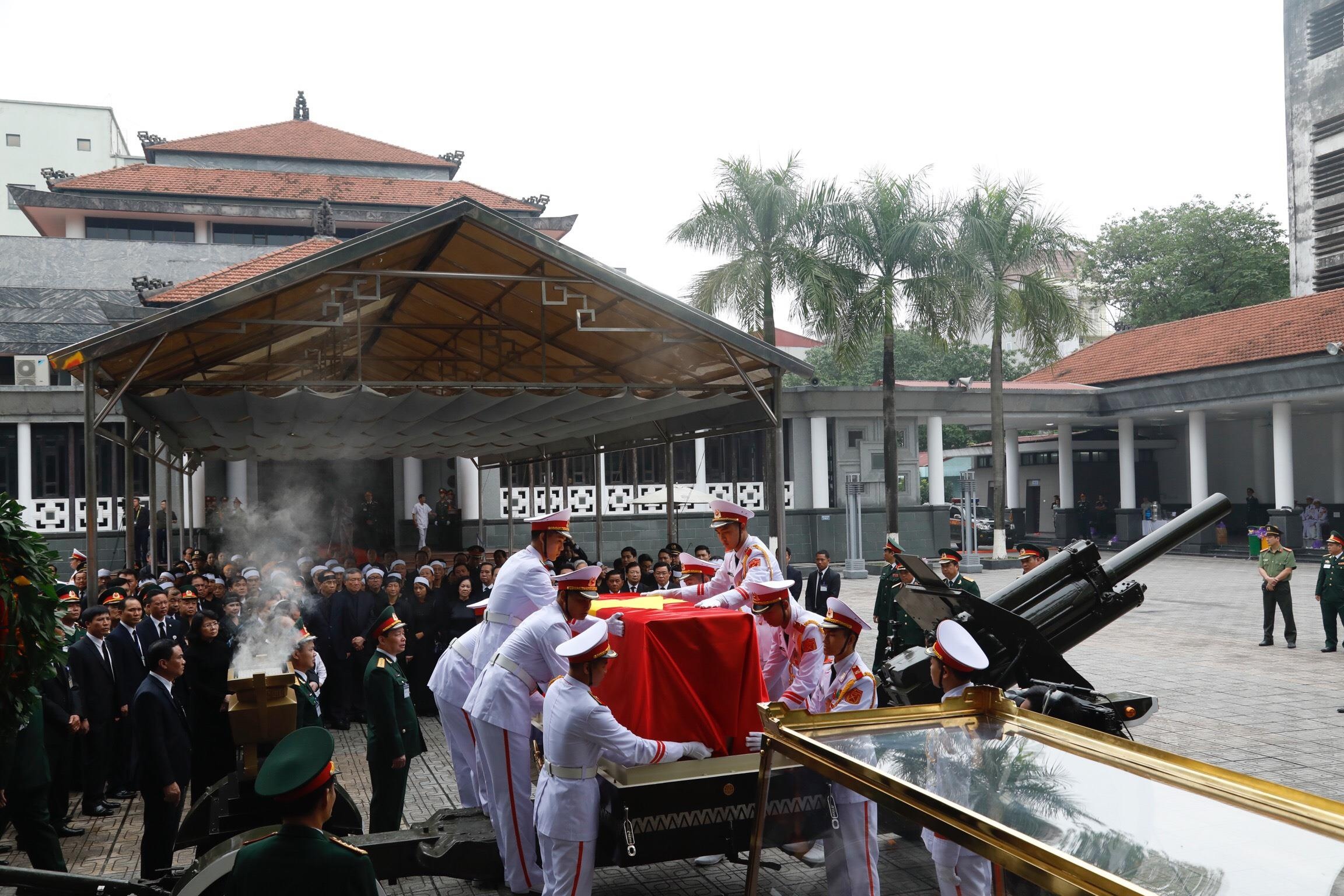 Quoc tang nguyen Chu tich nuoc Le Duc Anh anh 2