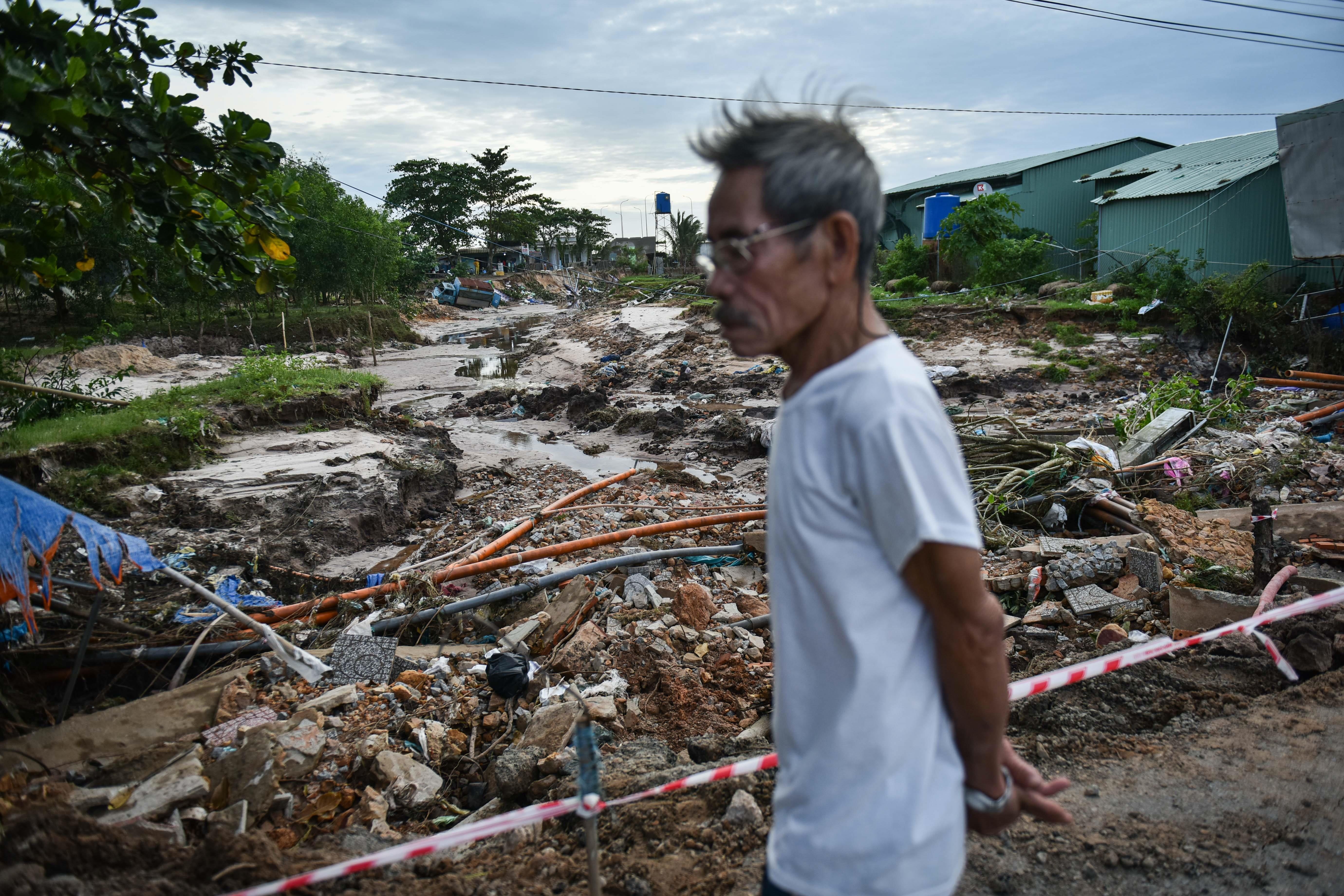 Phu Quoc mua lu lich su anh 6