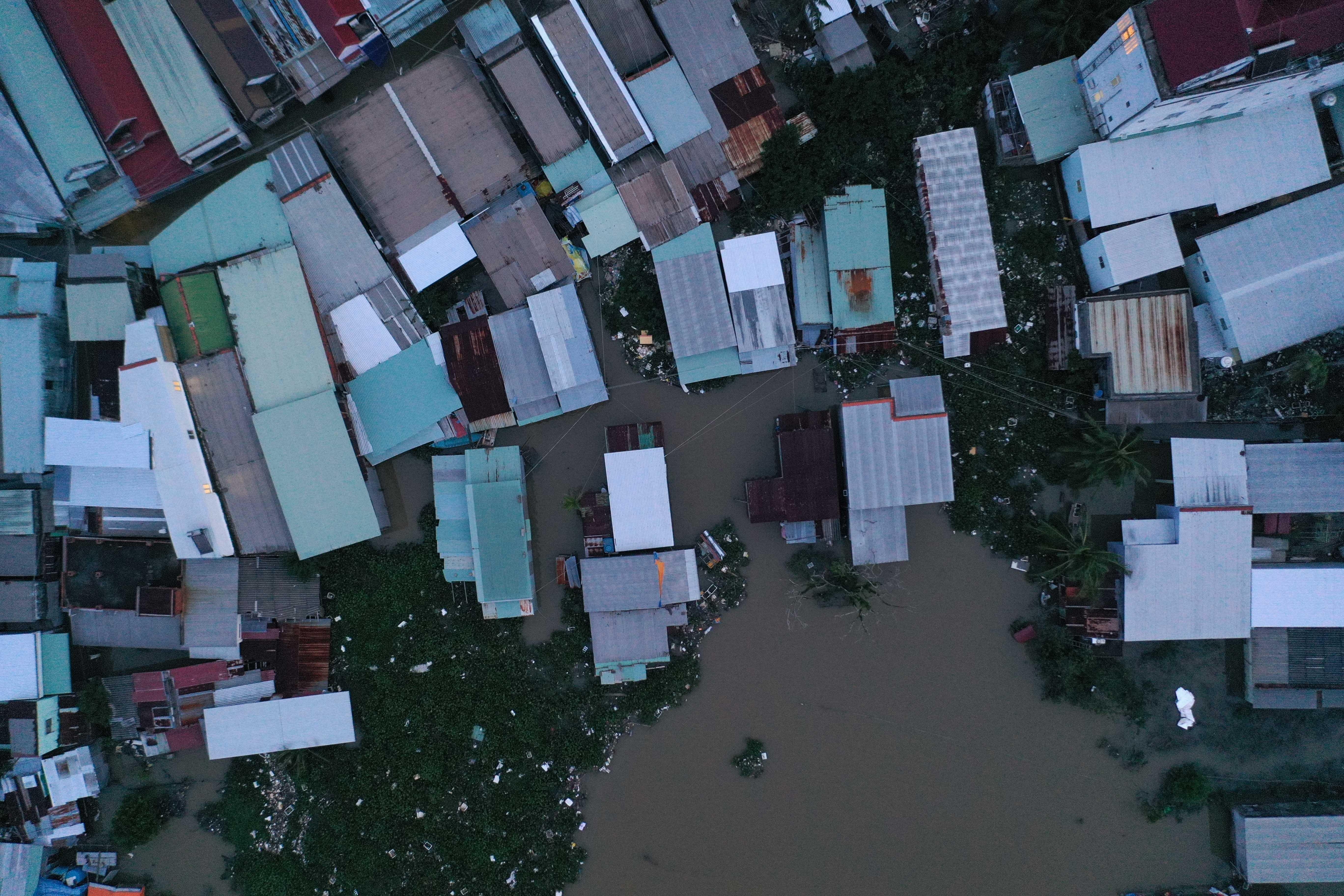 Phu Quoc mua lu lich su anh 17