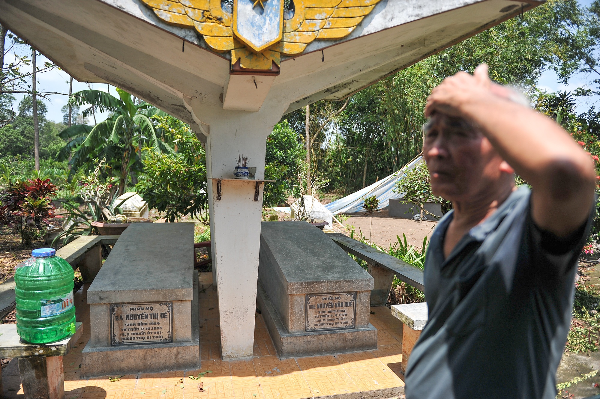 anh hung phi cong Nguyen Van Bay anh 11