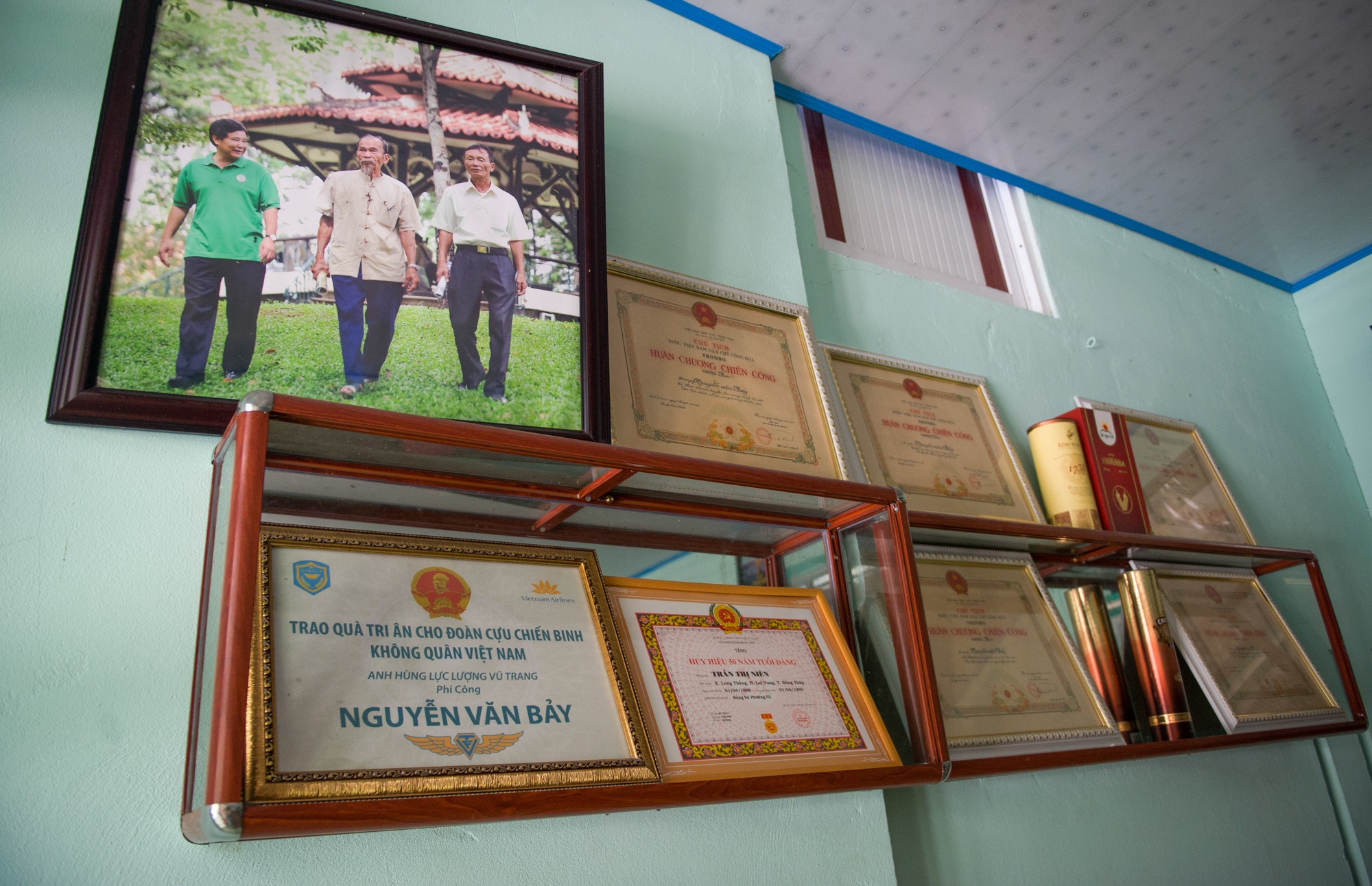 anh hung phi cong Nguyen Van Bay anh 13