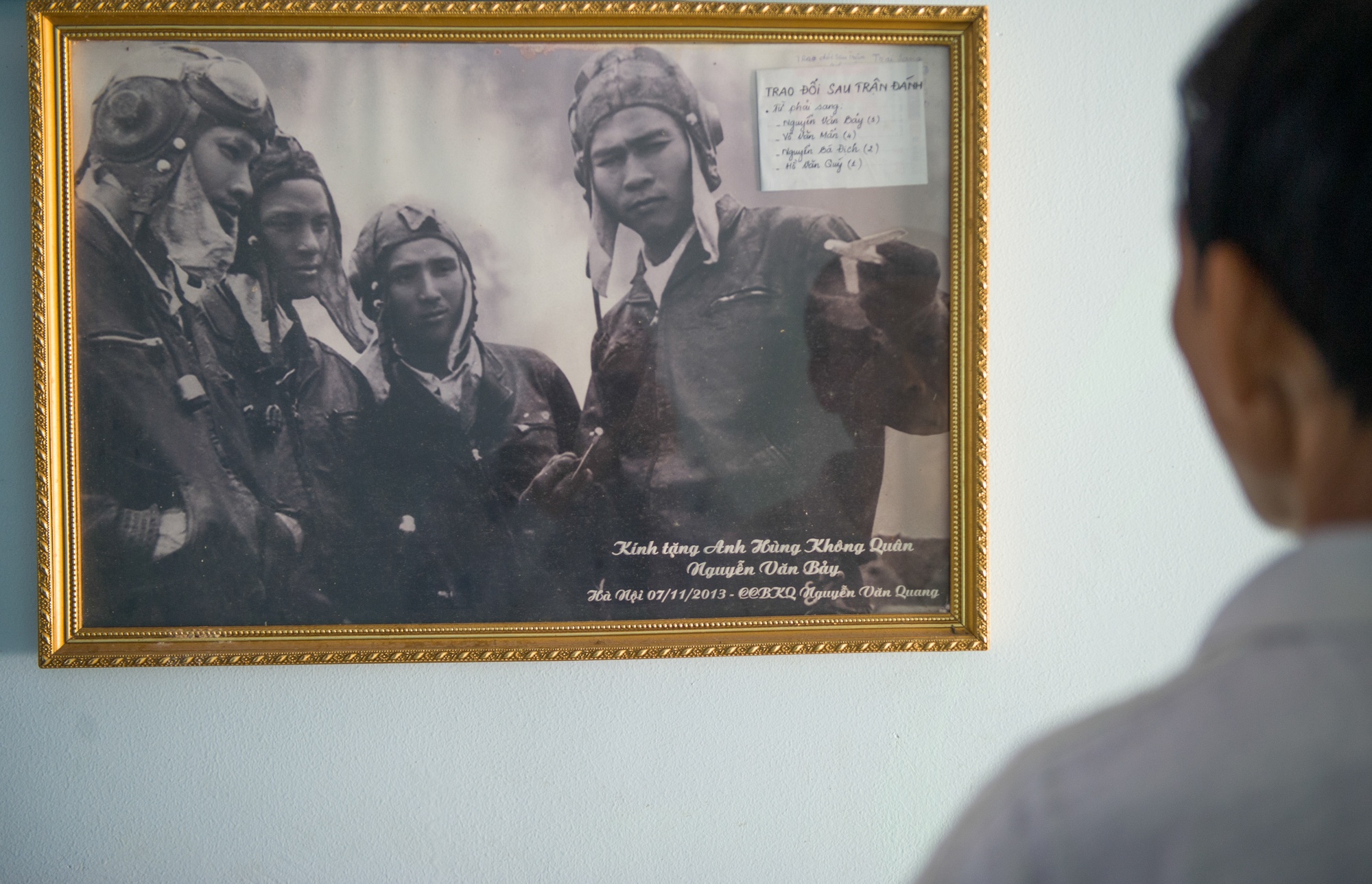 anh hung phi cong Nguyen Van Bay anh 4