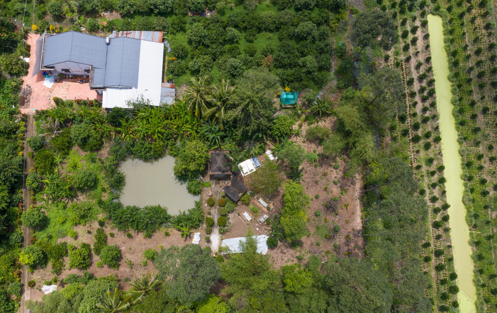 anh hung phi cong Nguyen Van Bay anh 8