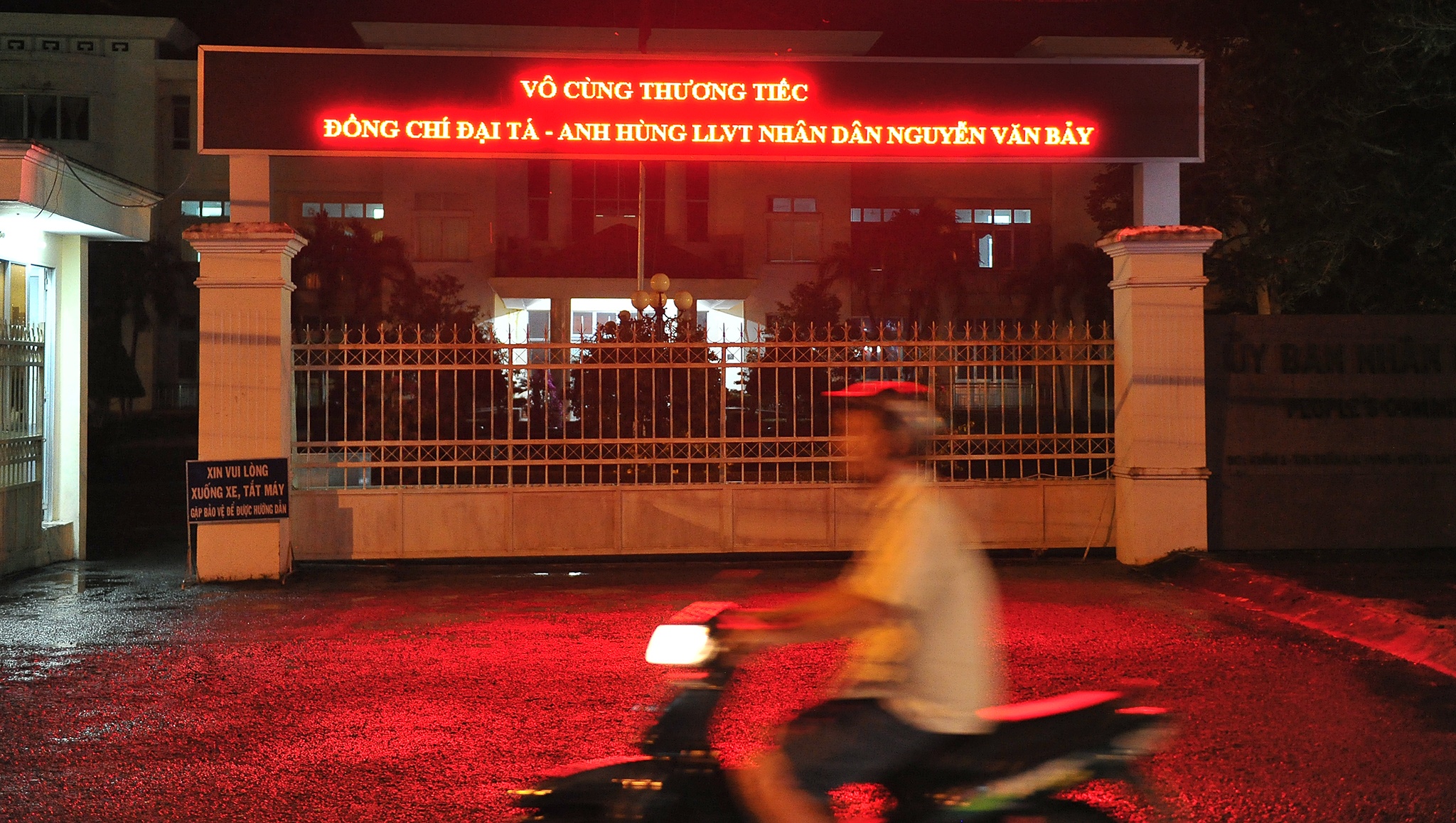 Anh hung ban may bay Nguyen Van Bay anh 6