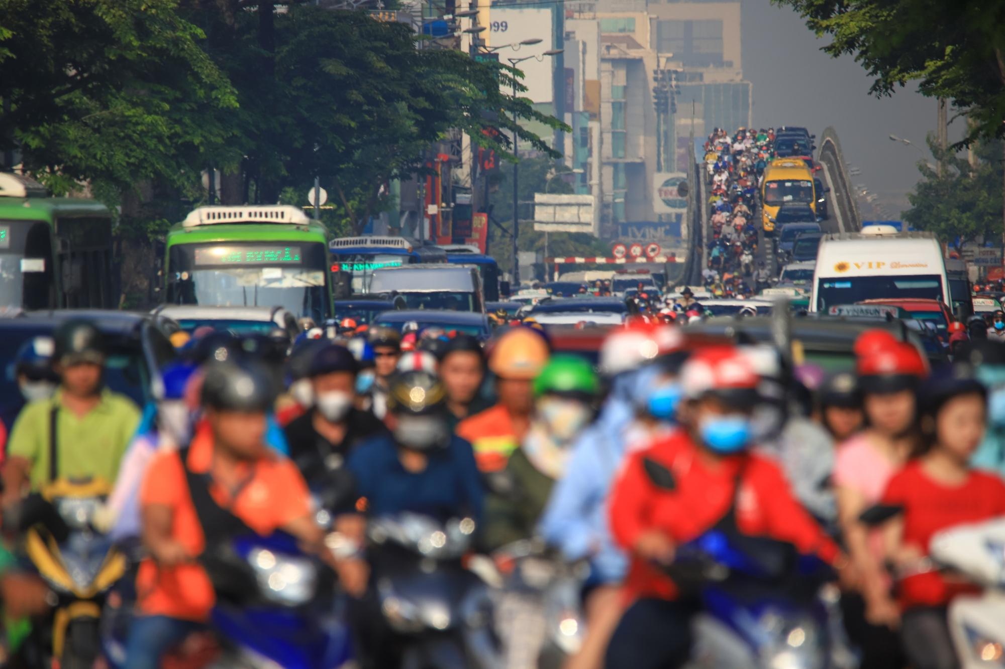 O nhiem khong khi o Sai Gon anh 6