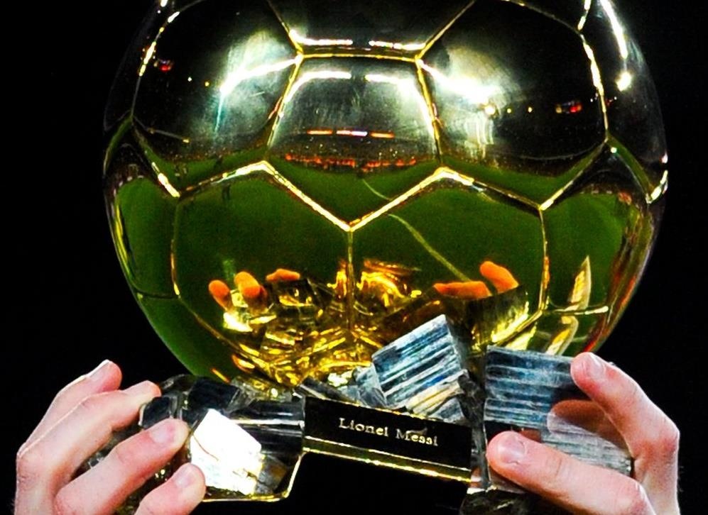 Nha tai tro vo tinh he lo viec Messi gianh Qua bong Vang hinh anh