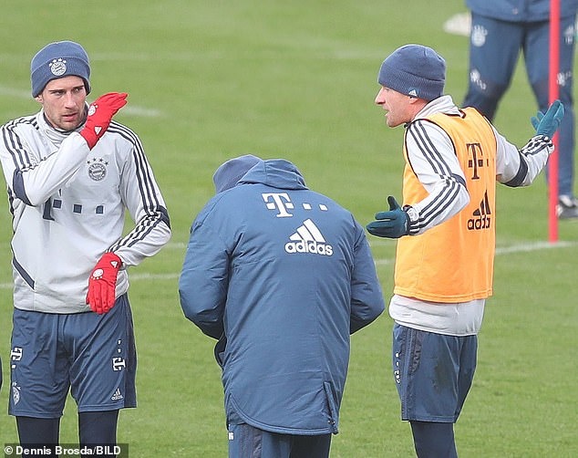 Sao Bayern danh nhau anh 4