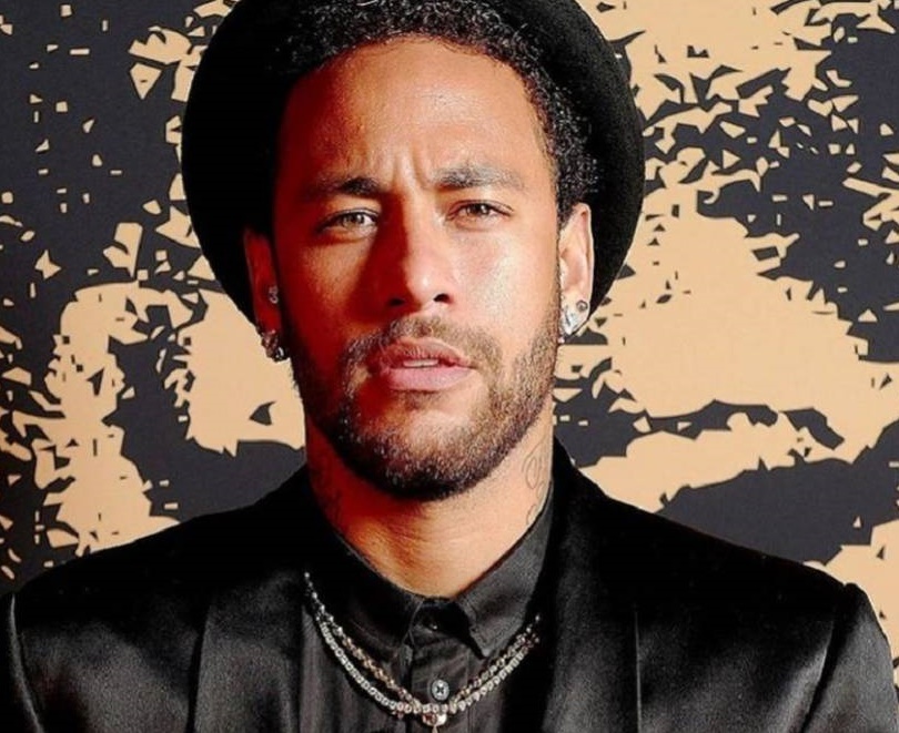 Neymar khien PSG bat ngo ve tiec sinh nhat hinh anh