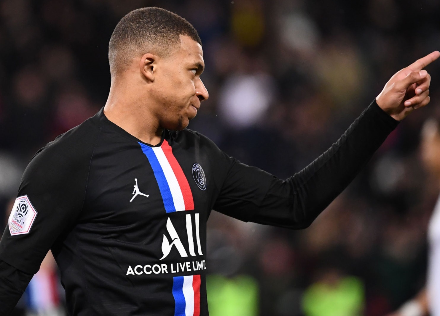 Kylian Mbappe anh 2