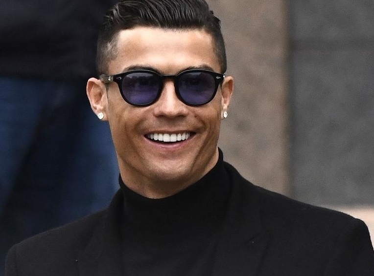 Ronaldo nhan phan quyet cuoi cung trong cao buoc hiep dam hinh anh