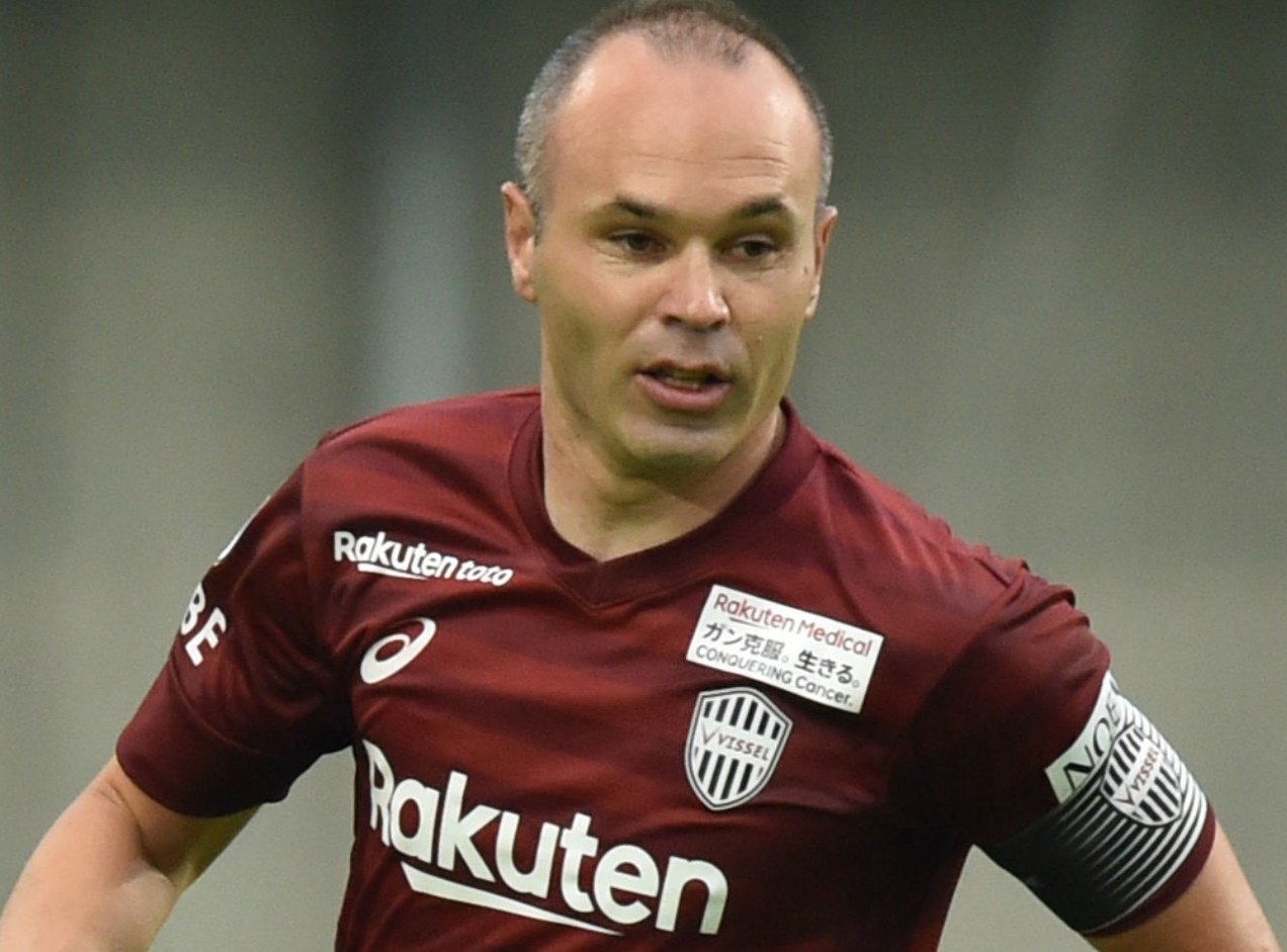 Barca muon chieu mo Iniesta hinh anh