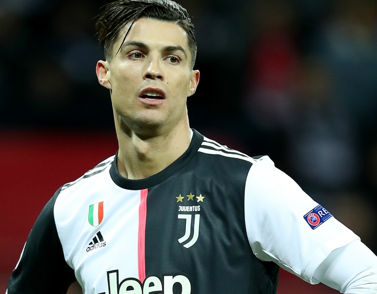 Ronaldo xin vang mat trong chien thang cua Juventus hinh anh