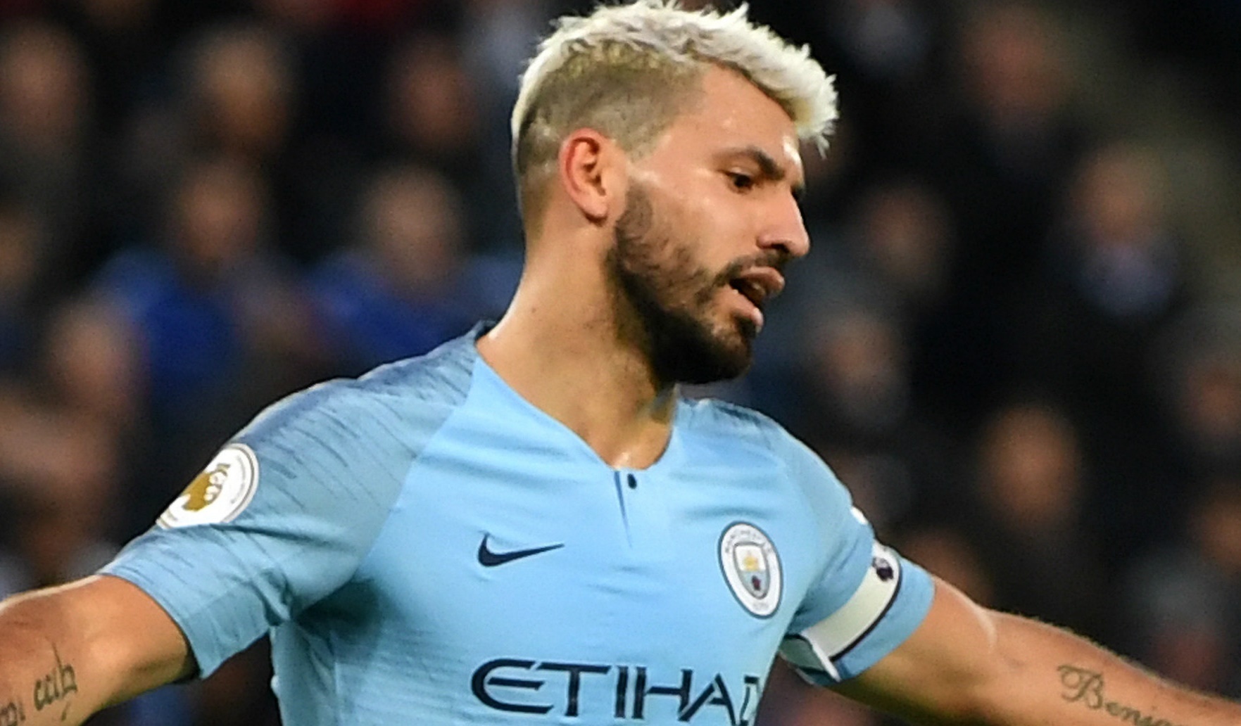 Nhin PSG de thay Man City ngay tho truoc UEFA hinh anh