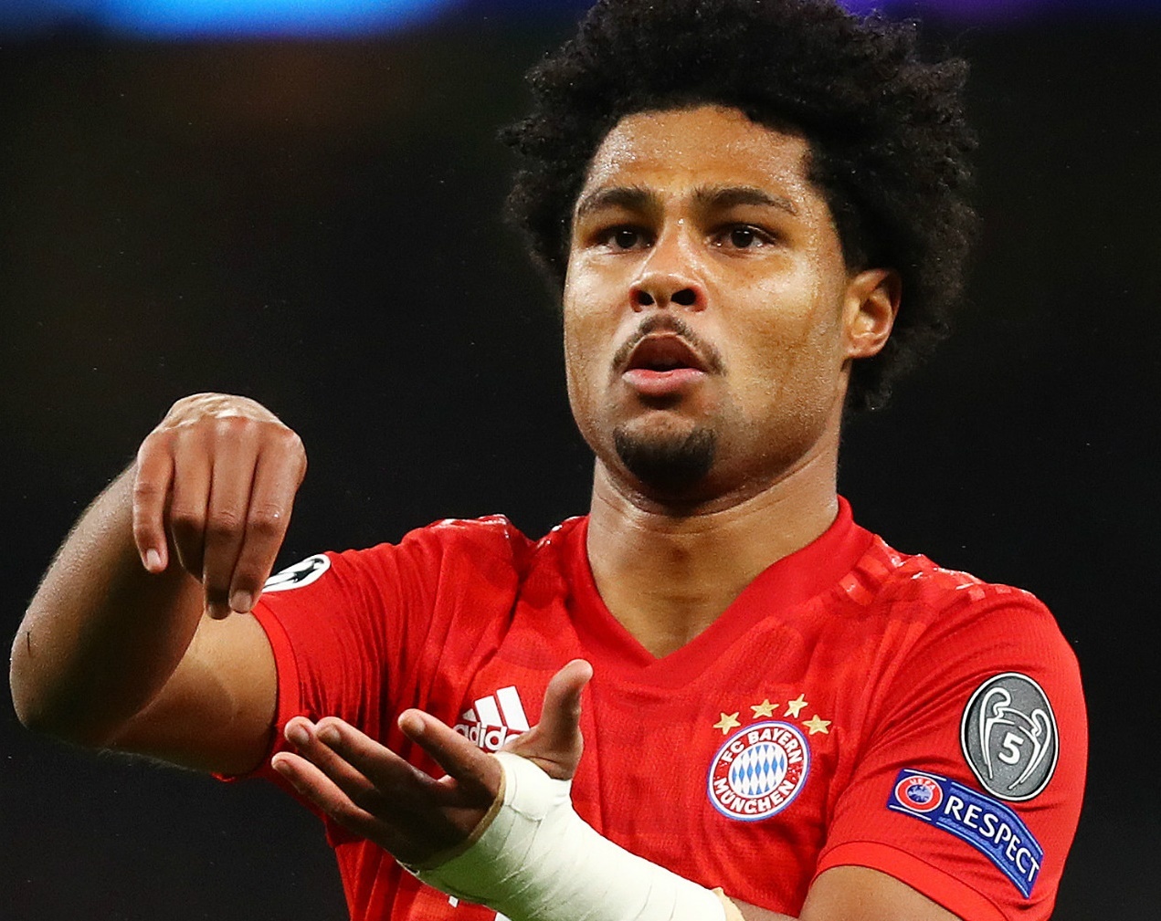 Gnabry va man bao thu ngot ngao voi Premier League hinh anh