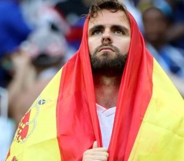 Them CDV nhiem benh sau khi xem Champions League hinh anh