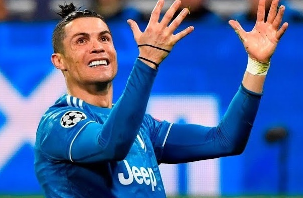 Ronaldo bi co lap va nhuoc diem cua Juventus hinh anh