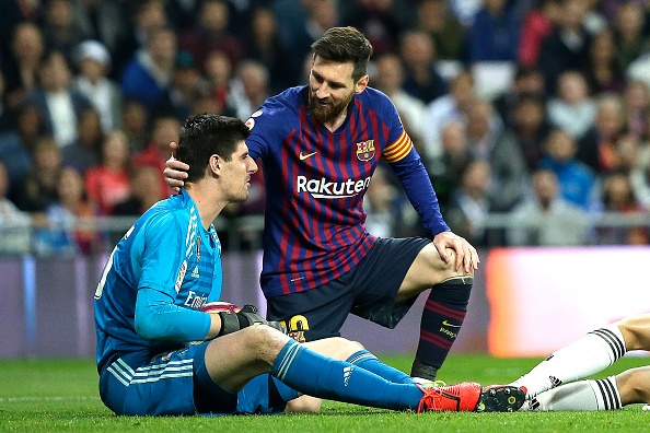 Barca che nhao Courtois vi phat bieu ve Messi hinh anh