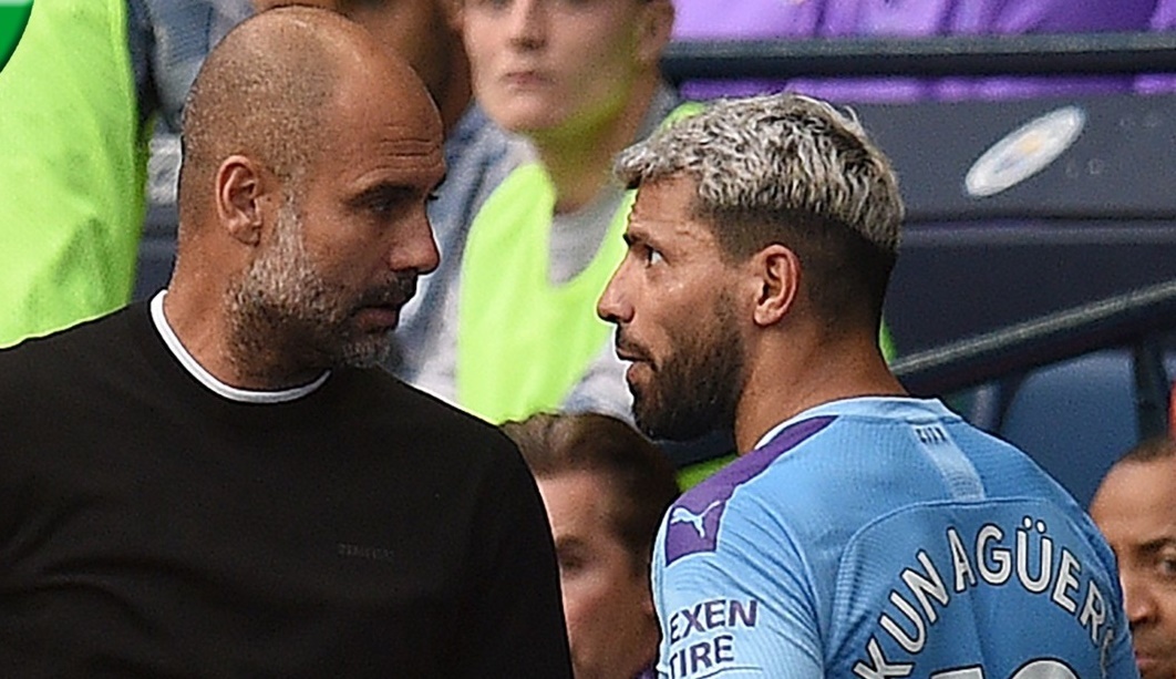 Aguero noi HLV Guardiola 'bi dien' sau chien thang hinh anh