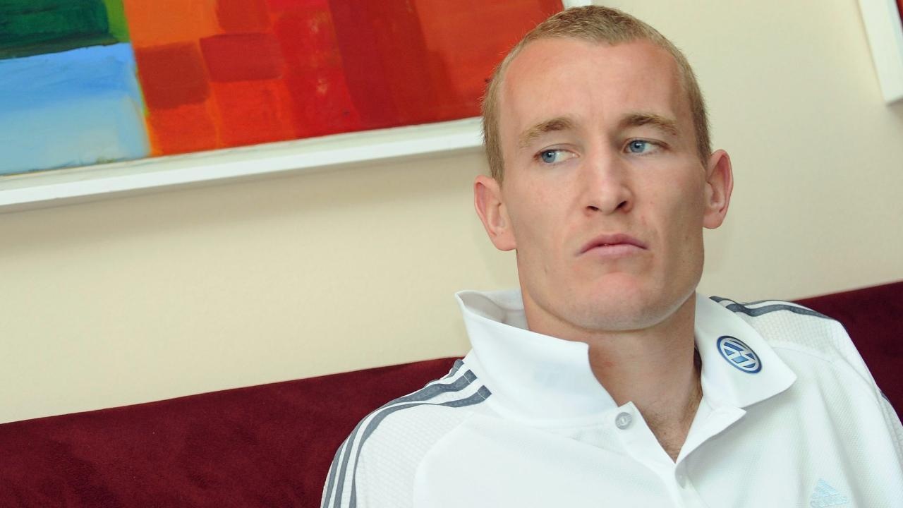 virus corona bong da anh 1