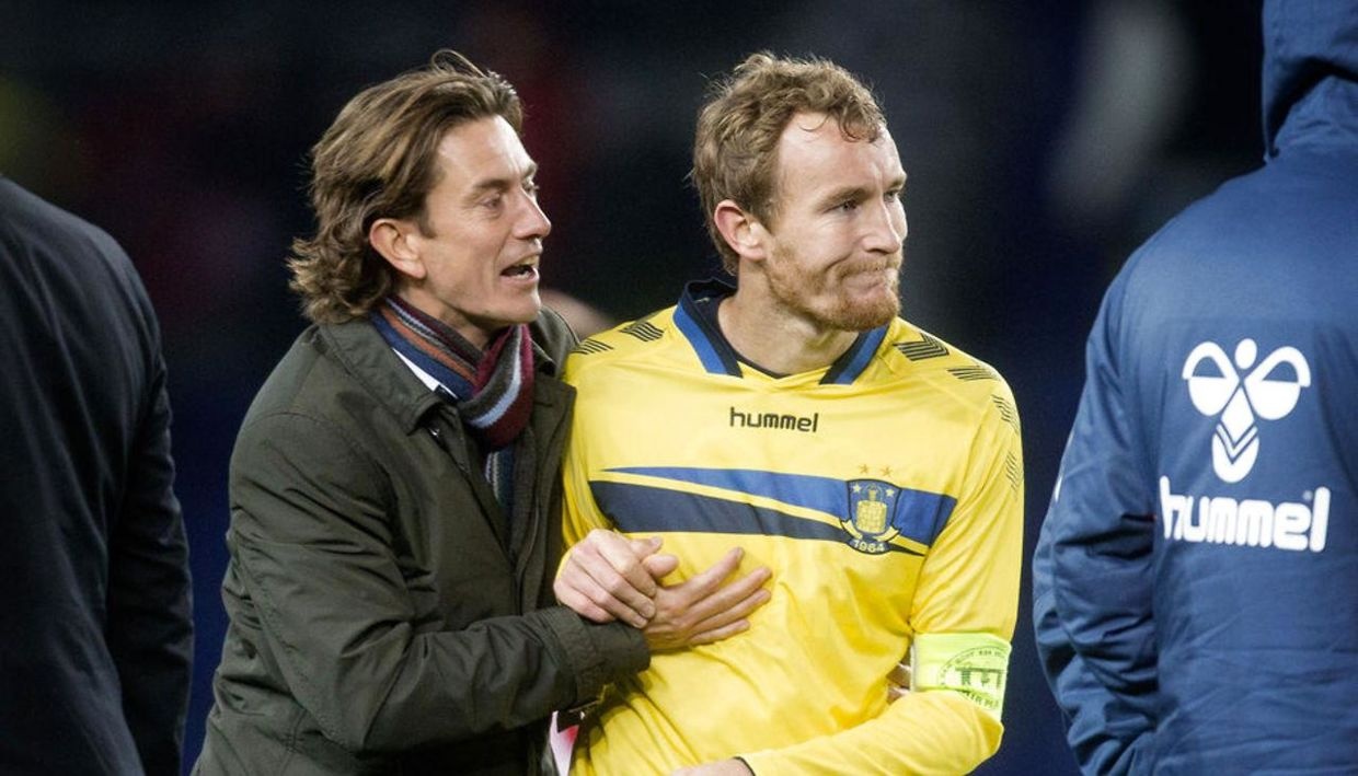 virus corona bong da anh 3