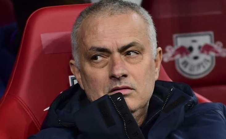 CDV Tottenham doi sa thai Mourinho sau tran thua Leipzig hinh anh