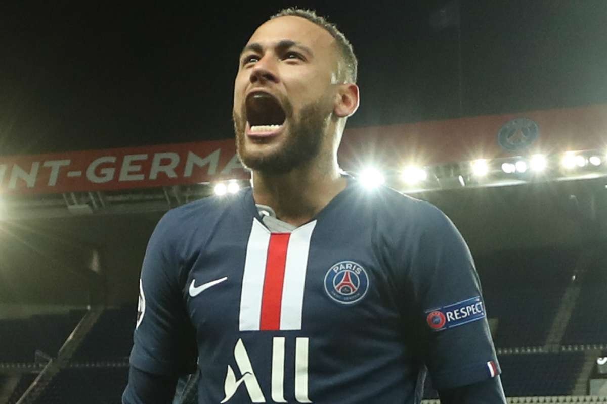 Cam hung Neymar giup PSG tao buoc ngoat lich su hinh anh