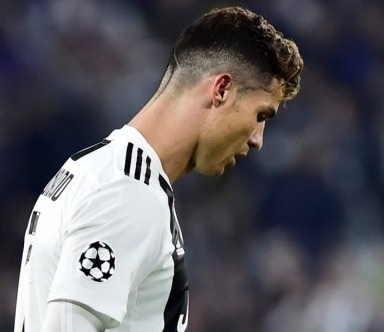 Dang sau su hy sinh cua Ronaldo hinh anh