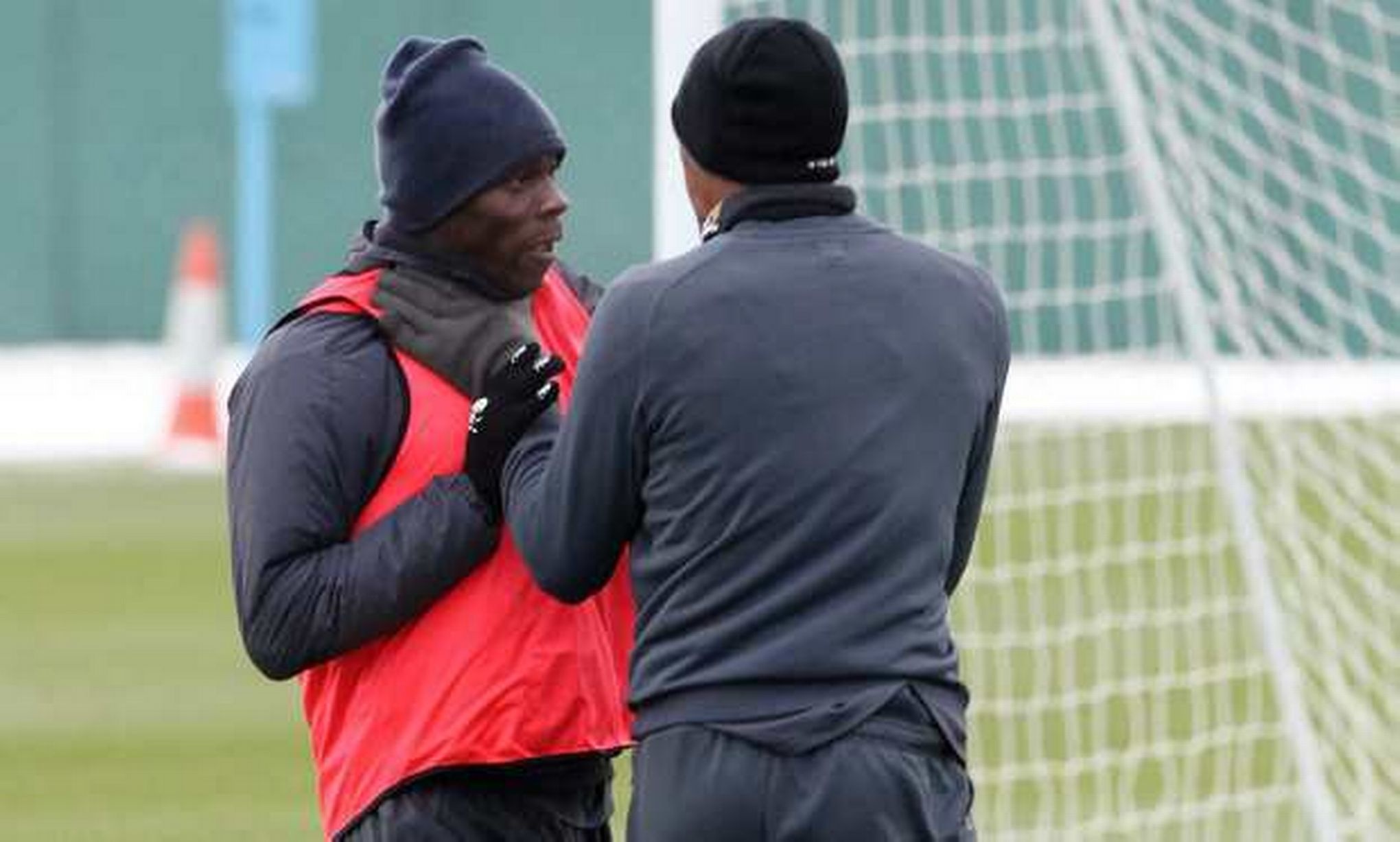 cau thu danh nhau anh 7