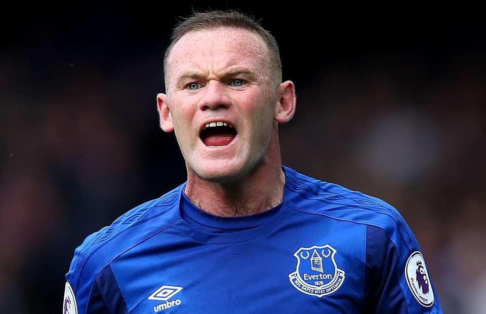 Su gian du cua Rooney phoi bay mat toi Premier League hinh anh