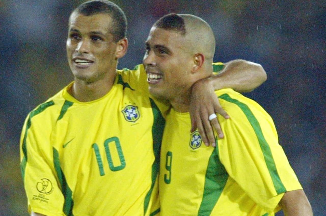 Rivaldo quan trong hon Ronaldo o World Cup 2002 hinh anh