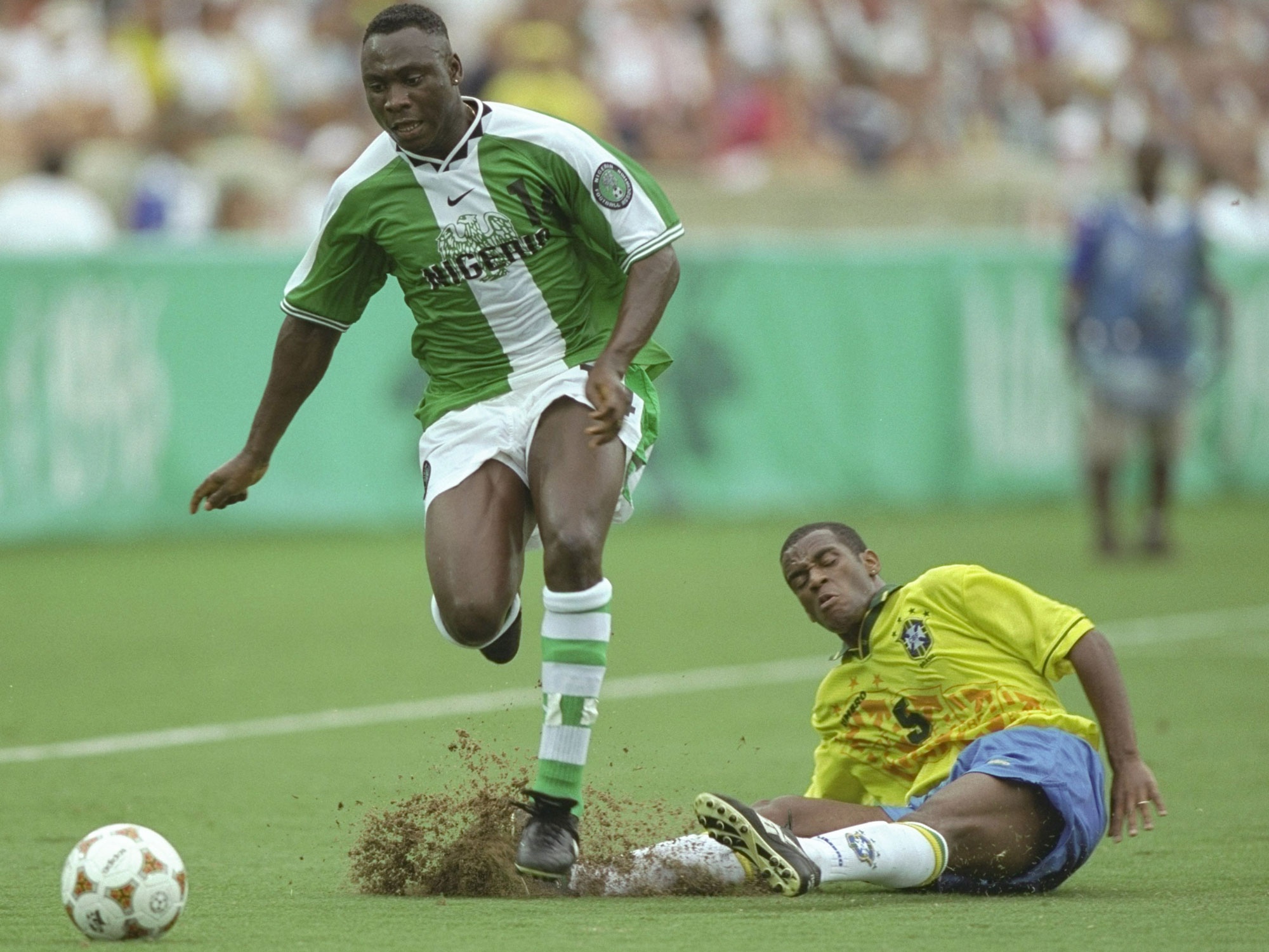 Ngay Nigeria ha guc Ronaldo ‘beo’ o Olympic hinh anh