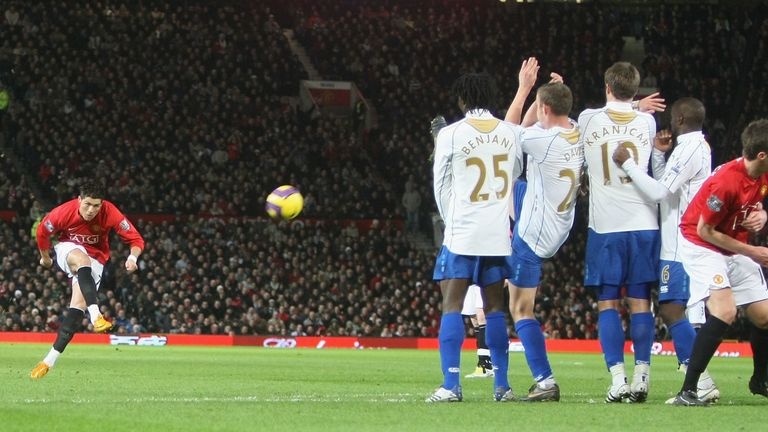 Cristiano Ronaldo anh 1