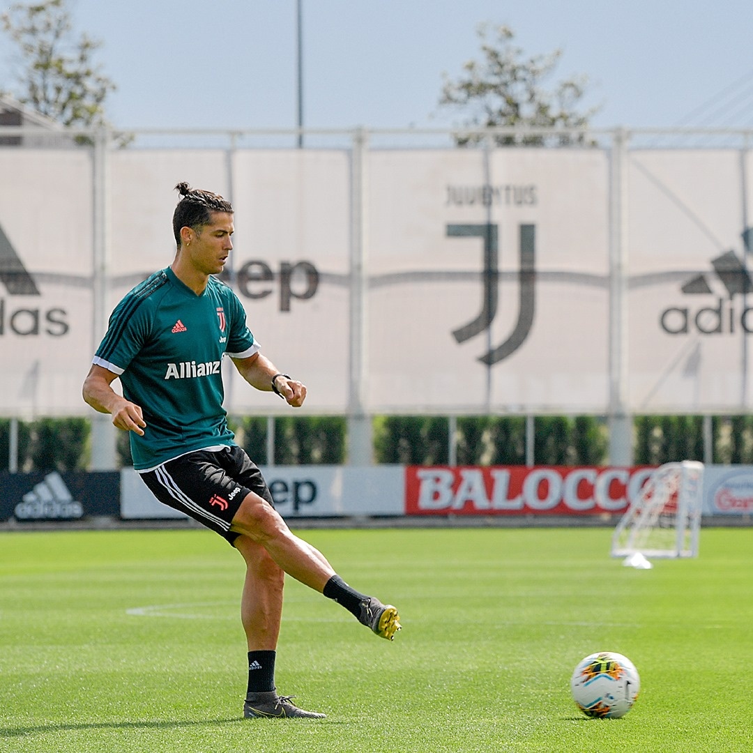 Cristiano Ronaldo anh 2