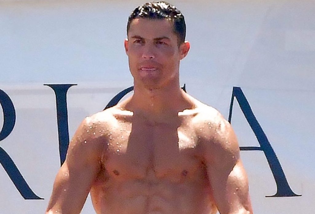 Thu vui thue du thuyen dat do cua cac cau thu hinh anh