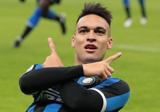'Lautaro Martinez sap den Barca' hinh anh
