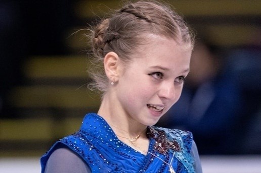 Nu VDV 15 tuoi ba lan pha ky luc Guinness hinh anh